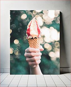 Πίνακας, Hand Holding Melting Ice Cream Cone Χέρι Κρατώντας Κώνος Παγωτού που λιώνει