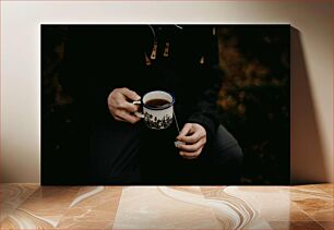 Πίνακας, Hands Holding a Mug of Tea Χέρια που κρατούν ένα φλιτζάνι τσάι