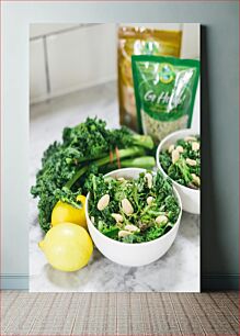 Πίνακας, Healthy Green Salad with Lemon Υγιεινή πράσινη σαλάτα με λεμόνι