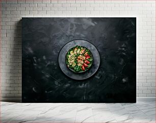 Πίνακας, Healthy Salad on Dark Plate Υγιεινή σαλάτα σε σκούρο πιάτο
