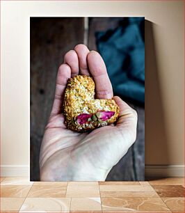 Πίνακας, Heart-Shaped Cookie in Hand Μπισκότο σε σχήμα καρδιάς στο χέρι