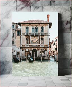 Πίνακας, Historic Venetian Building with Gondolas Ιστορικό ενετικό κτήριο με γόνδολες