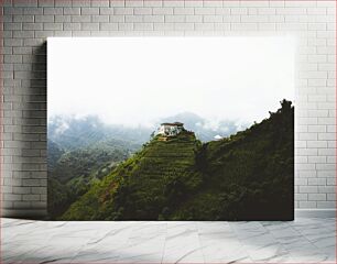 Πίνακας, House on a Foggy Mountain Σπίτι σε ένα ομιχλώδες βουνό