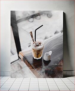 Πίνακας, Iced Coffee on a Wooden Table Παγωμένος καφές σε ξύλινο τραπέζι