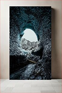 Πίνακας, Icy Cave with Mountain View Παγωμένη σπηλιά με θέα στο βουνό