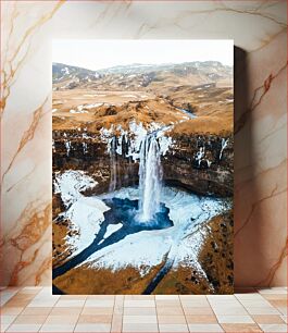 Πίνακας, Icy Waterfall in a Mountain Landscape Παγωμένος καταρράκτης σε ορεινό τοπίο