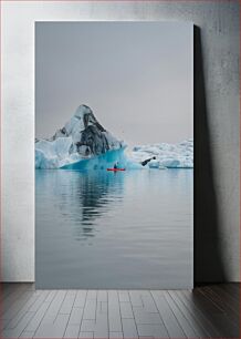 Πίνακας, Kayak in Glacial Waters Καγιάκ σε παγετώδη νερά