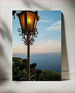 Πίνακας, Lantern Overlooking the Sea Φανάρι με θέα στη θάλασσα