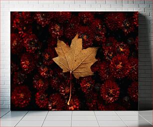 Πίνακας, Leaf on Red Flowers Φύλλο σε κόκκινα λουλούδια