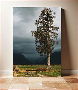 Πίνακας, Lonely Tree in Dramatic Landscape Μοναχικό δέντρο σε δραματικό τοπίο