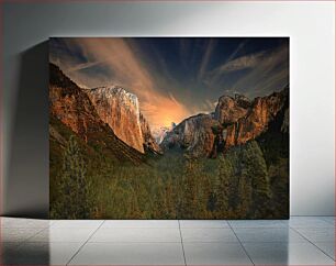 Πίνακας, Majestic Mountain Landscape at Sunset Μαγευτικό ορεινό τοπίο στο ηλιοβασίλεμα