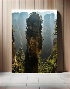 Πίνακας, Majestic Rock Formations in Misty Forest Μεγαλειώδεις βραχώδεις σχηματισμοί στο Misty Forest