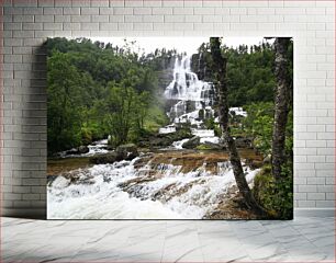 Πίνακας, Majestic Waterfall amidst Lush Greenery Μαγευτικός καταρράκτης ανάμεσα σε καταπράσινο τοπίο