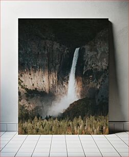 Πίνακας, Majestic Waterfall in Forest Μεγαλοπρεπής Καταρράκτης στο Δάσος