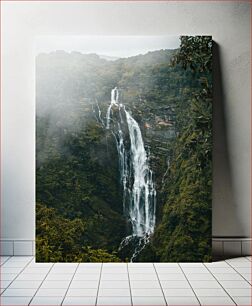 Πίνακας, Majestic Waterfall in Forest Μεγαλοπρεπής Καταρράκτης στο Δάσος