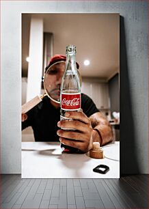 Πίνακας, Man with Magnifying Glass and Coca-Cola Bottle Άνδρας με μεγεθυντικό φακό και μπουκάλι Coca-Cola