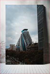 Πίνακας, Modern Skyscraper in Urban Landscape Σύγχρονος ουρανοξύστης σε αστικό τοπίο