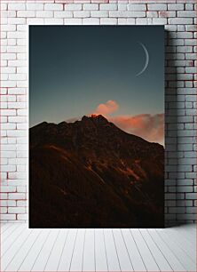 Πίνακας, Mountain at Dusk with Crescent Moon Βουνό στο σούρουπο με μισοφέγγαρο