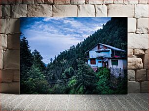 Πίνακας, Mountain House in Lush Forest Ορεινό Σπίτι στο Καταπράσινο Δάσος