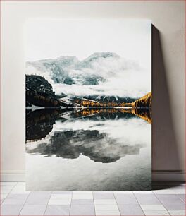 Πίνακας, Mountain Reflection on Misty Lake Αντανάκλαση βουνού στη λίμνη Misty
