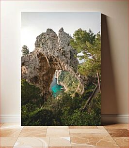 Πίνακας, Natural Rock Arch Overlooking Blue Sea Φυσική Αψίδα βράχου με θέα στη Γαλάζια Θάλασσα