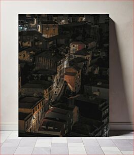 Πίνακας, Night View of a Narrow Urban Alley Νυχτερινή θέα σε ένα στενό αστικό δρομάκι
