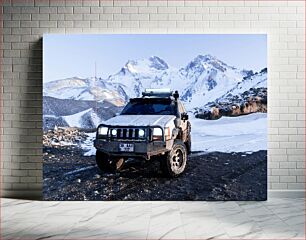 Πίνακας, Off-road Vehicle in Snowy Mountain Landscape Όχημα εκτός δρόμου στο χιονισμένο ορεινό τοπίο