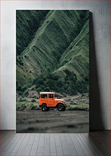 Πίνακας, Orange Car amidst the Green Hills Πορτοκαλί αυτοκίνητο ανάμεσα στους πράσινους λόφους