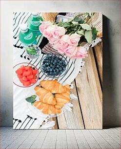 Πίνακας, Outdoor Picnic with Croissants and Flowers Υπαίθριο πικνίκ με κρουασάν και λουλούδια