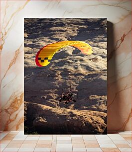 Πίνακας, Paragliding Over Rocky Terrain Αλεξίπτωτο πλαγιάς πάνω από βραχώδες έδαφος