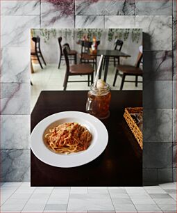 Πίνακας, Pasta with Iced Tea in Cozy Cafe Ζυμαρικά με παγωμένο τσάι στο Cozy Cafe