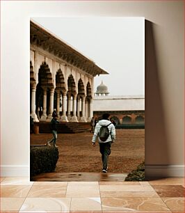 Πίνακας, People Walking in Historic Architecture Άνθρωποι που περπατούν στην ιστορική αρχιτεκτονική