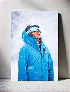 Πίνακας, Person Enjoying Snowfall Άτομο που απολαμβάνει τη χιονόπτωση