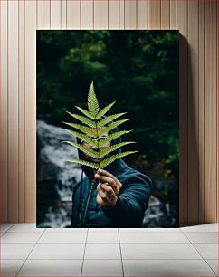 Πίνακας, Person Holding a Fern Leaf Άτομο που κρατά ένα φύλλο φτέρης