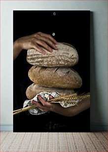 Πίνακας, Person Holding Freshly Baked Bread Άτομο που κρατά φρεσκοψημένο ψωμί