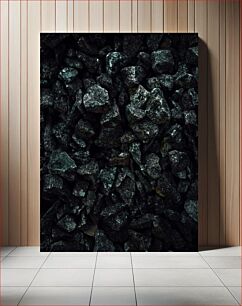 Πίνακας, Pile of Dark Rocks Σωρός από σκοτεινά βράχια