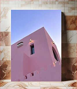 Πίνακας, Pink Building at Dusk Ροζ κτίριο στο σούρουπο