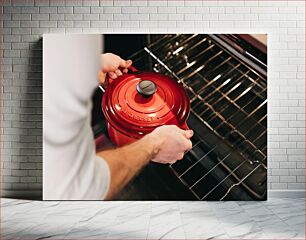 Πίνακας, Placing Red Pot in Oven Τοποθέτηση κόκκινης κατσαρόλας στο φούρνο