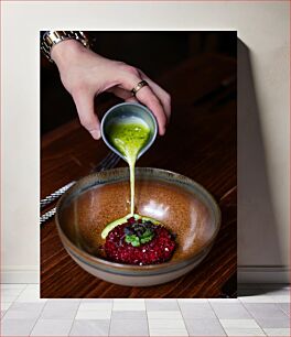 Πίνακας, Pouring Green Sauce into a Bowl Ρίχνοντας πράσινη σάλτσα σε ένα μπολ