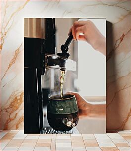 Πίνακας, Pouring Hot Coffee Ρίχνοντας ζεστό καφέ