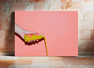 Πίνακας, Pouring Juice Against Pink Background Ρίχνοντας χυμό σε ροζ φόντο