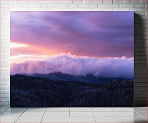 Πίνακας, Purple Sunset Over Misty Mountains Μωβ ηλιοβασίλεμα πάνω από τα ομιχλώδη βουνά