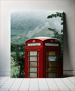 Πίνακας, Red Defibrillator Telephone Booth in Countryside Κόκκινος Τηλεφωνικός Θάλαμος Απινιδωτής στην Εξοχή