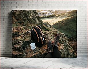 Πίνακας, Relaxing Hike with Backpack and Mug Χαλαρωτική πεζοπορία με σακίδιο και κούπα