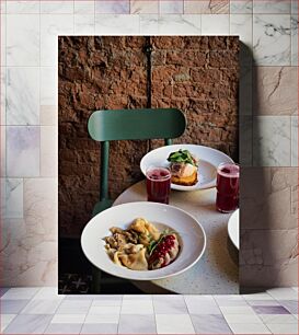 Πίνακας, Restaurant Table with Food and Drinks Τραπέζι εστιατορίου με φαγητό και ποτό