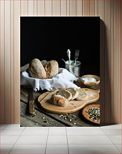 Πίνακας, Rustic Bread Loaf on Wooden Table Ρουστίκ φραντζόλα ψωμιού σε ξύλινο τραπέζι