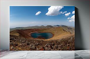 Πίνακας, Scenic Crater Lake in Mountainous Landscape Γραφική λίμνη κρατήρα σε ορεινό τοπίο