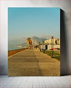 Πίνακας, Seaside Promenade with Mountains Παραθαλάσσιος πεζόδρομος με βουνά