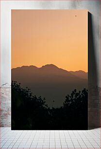 Πίνακας, Serene Mountain Silhouette at Sunset Γαληνή ορεινή σιλουέτα στο ηλιοβασίλεμα