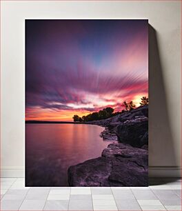 Πίνακας, Serene Sunset by the Lake Γαλήνιο ηλιοβασίλεμα δίπλα στη λίμνη